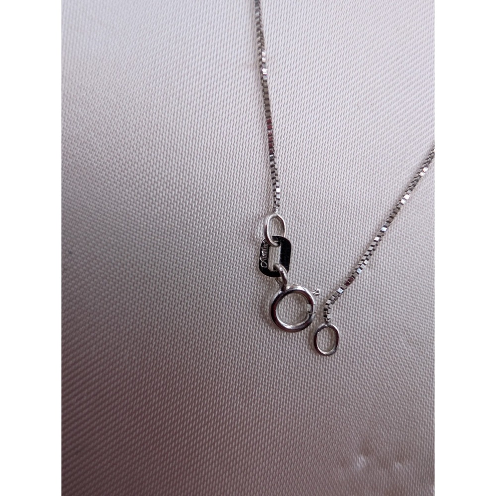10k White Gold 18" Necklace W 3 Stone Blue Topaz Pendant 2g Fred Meyer Jewelers - Picture 3 of 11